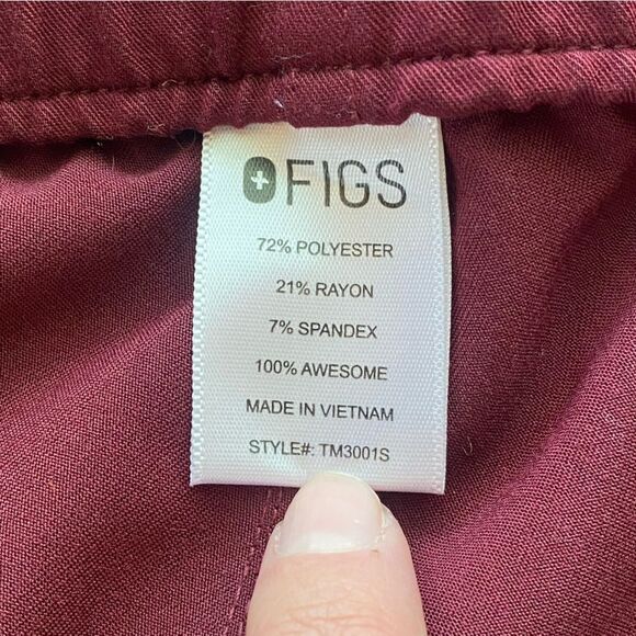FIGS Men's Burgundy Cairo Cargo Scrub Pants Size Medium Short - Picture 12 of 16